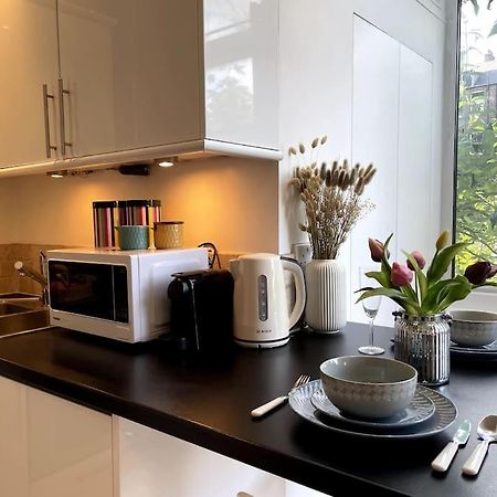 Cute&Cozy Studio Apt In Barons Court Londen Buitenkant foto
