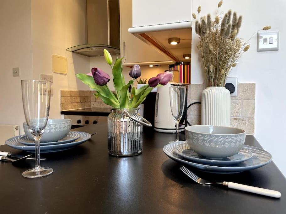 Cute&Cozy Studio Apt In Barons Court Londen Buitenkant foto