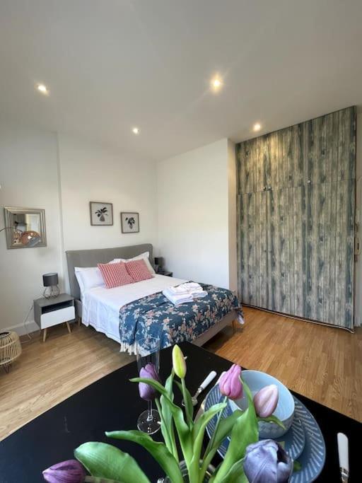 Cute&Cozy Studio Apt In Barons Court Londen Buitenkant foto